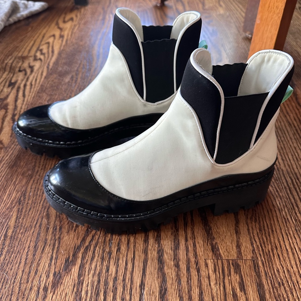 Zara Stylish Black and White Women's  platform Ankle Boots